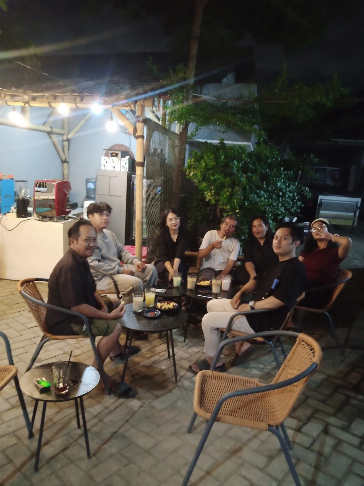 Makanan dan minuman