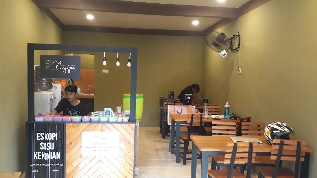 Nyopee HK Kademangan