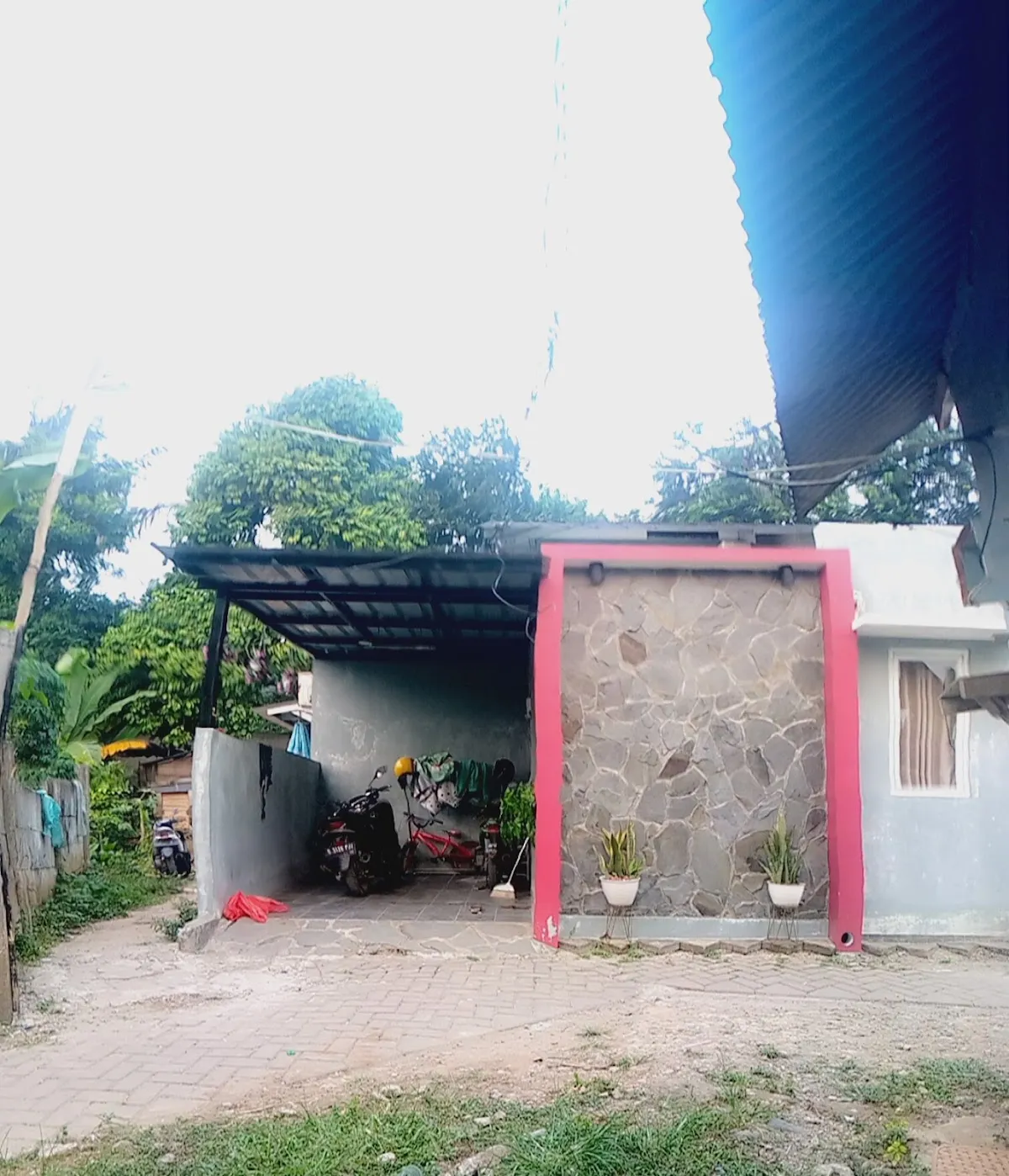 Warung jajanan debay