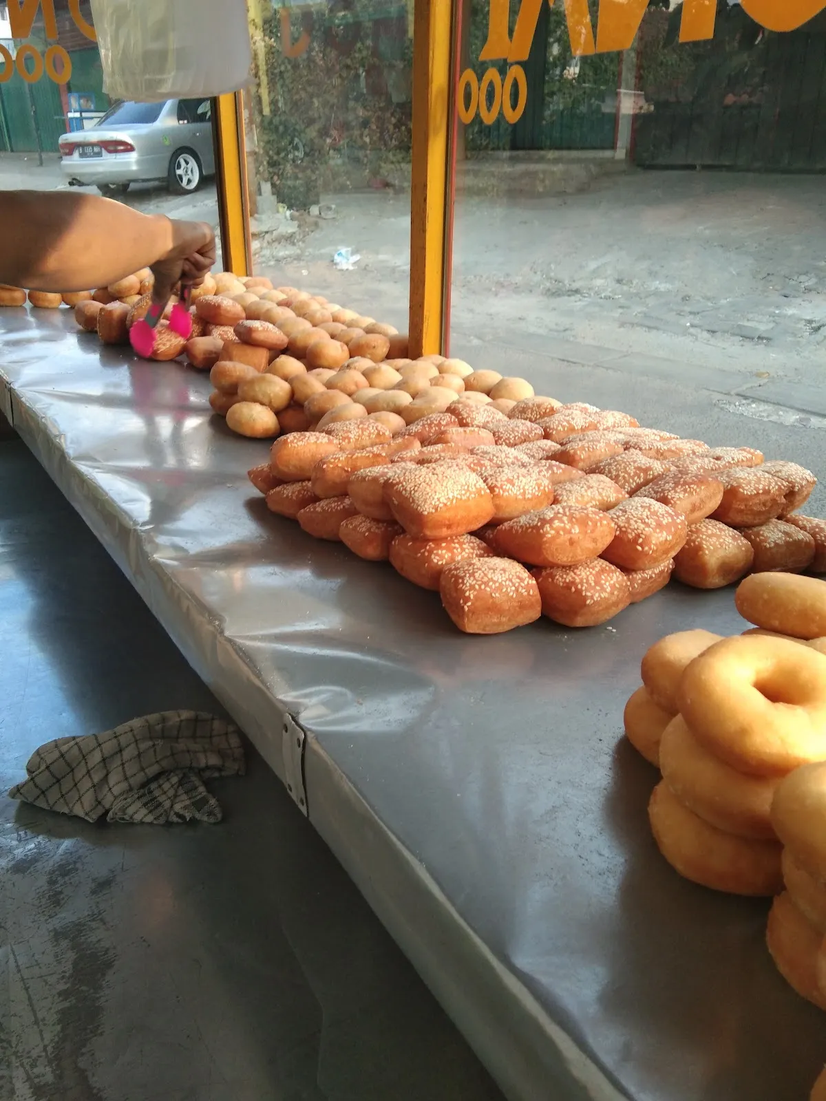DONAT Laka-Laka