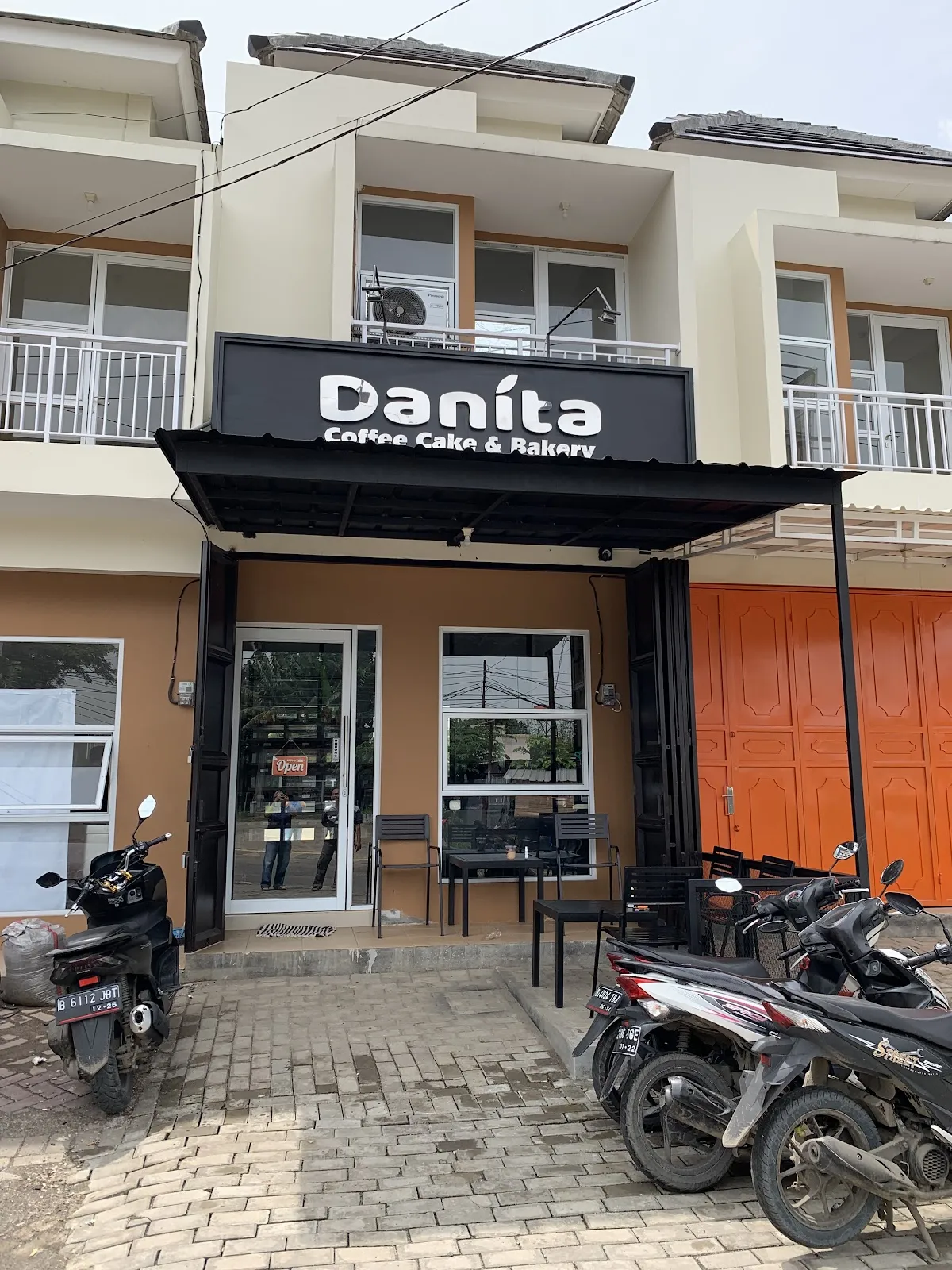 Danita Coffee Cake & Bakery